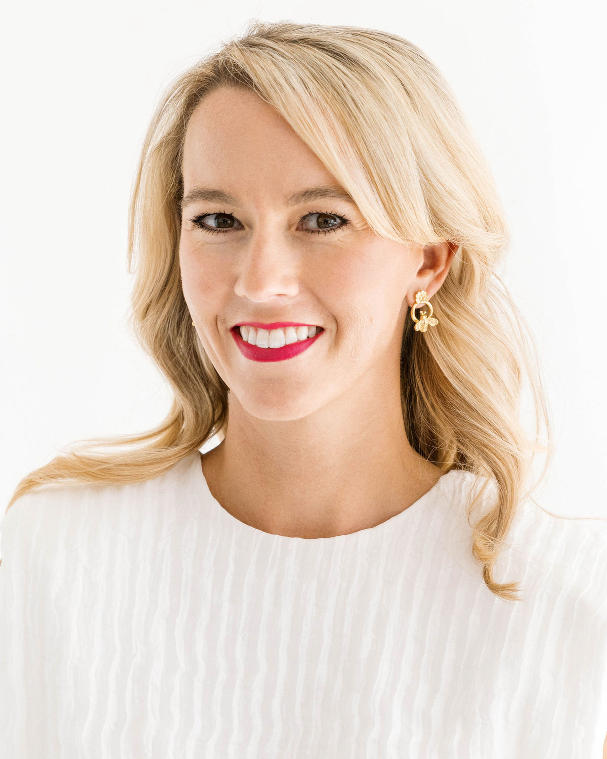 Poppy Bee Studs