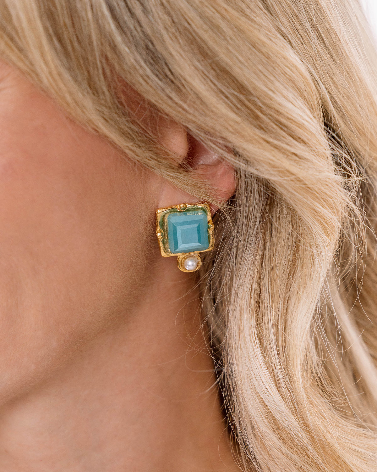 Aqua Crystal