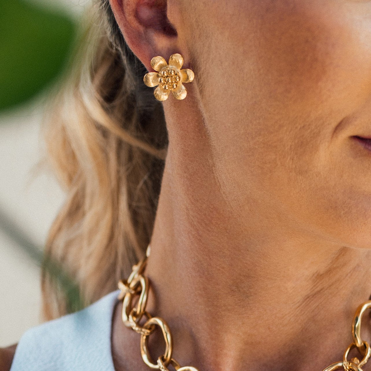 Daisy Studs
